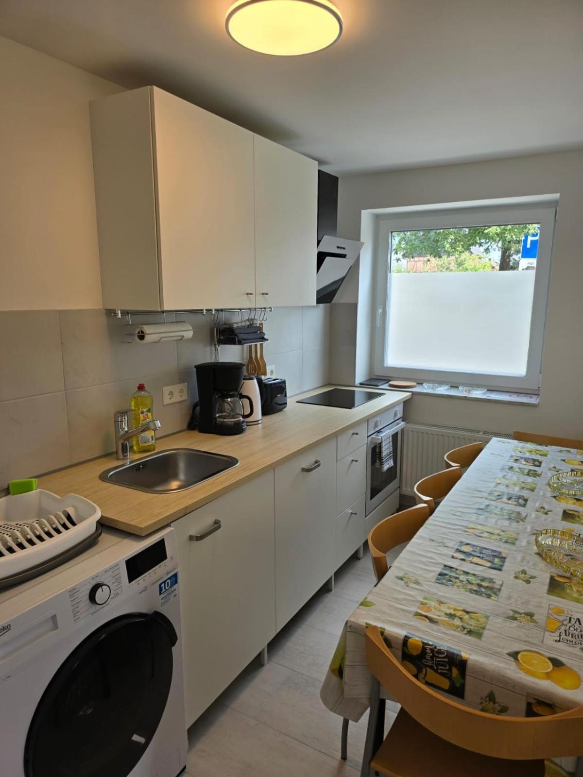 Apartment Uebernachtung By Tag Kassel